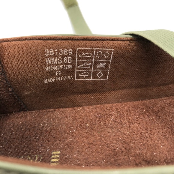 Lands End Mary Jane Patent Leather Terrain Shoes - Picture 4 of 8